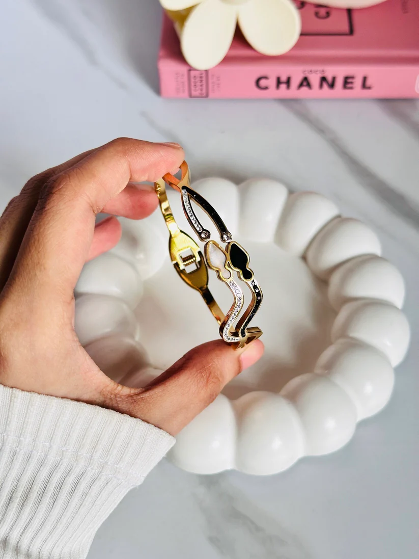 Jewellci Anti-Tarnish Gold-Plated Bracelet | Long-Lasting 18K Gold Jewelry Jewellci Anti-Tarnish Gold-Plated Bracelet – 18K gold-plated, durable, hypoallergenic, and long-lasting jewelry for everyday wear and gifting