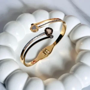 Jewellci Anti-Tarnish Gold-Plated Bracelet – 18K gold-plated, durable, hypoallergenic, and long-lasting jewelry for everyday wear and gifting