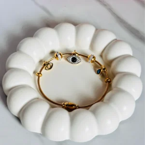 Jewellci Anti-Tarnish Gold-Plated Bracelet – 18K gold-plated, durable, hypoallergenic, and long-lasting jewelry for everyday wear and gifting