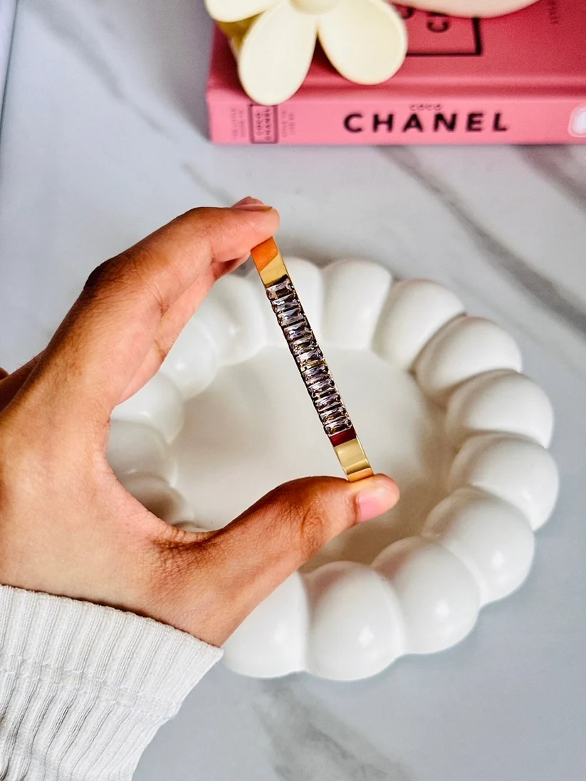 Jewellci Anti-Tarnish Gold-Plated Bracelet | Long-Lasting 18K Gold Jewelry Jewellci Anti-Tarnish Gold-Plated Bracelet – 18K gold-plated, durable, hypoallergenic, and long-lasting jewelry for everyday wear and gifting